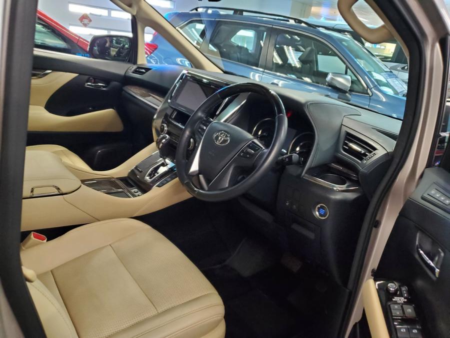 ALPHARD 350 FACELIFT - Image 6