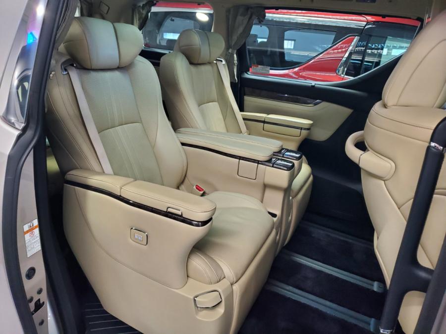 ALPHARD 350 FACELIFT - Image 8