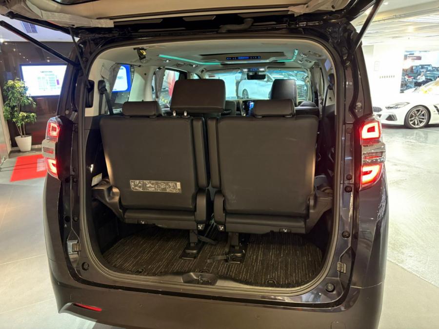 Vellfire 3.5 Facelift - Image 7