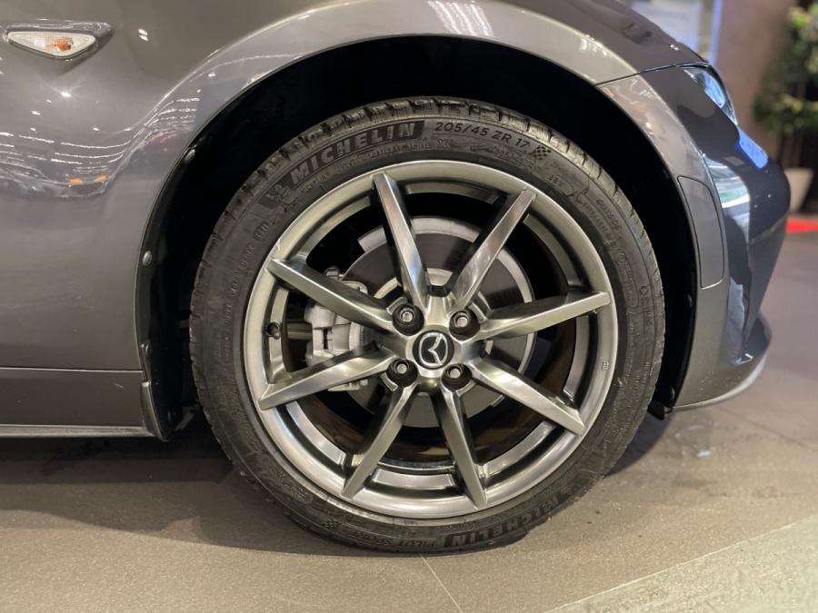 Mx5 Roadster (RF) - Image 3