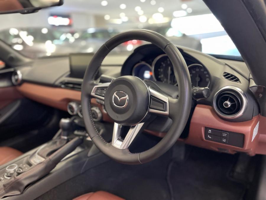 Mx5 Roadster (RF) - Image 4