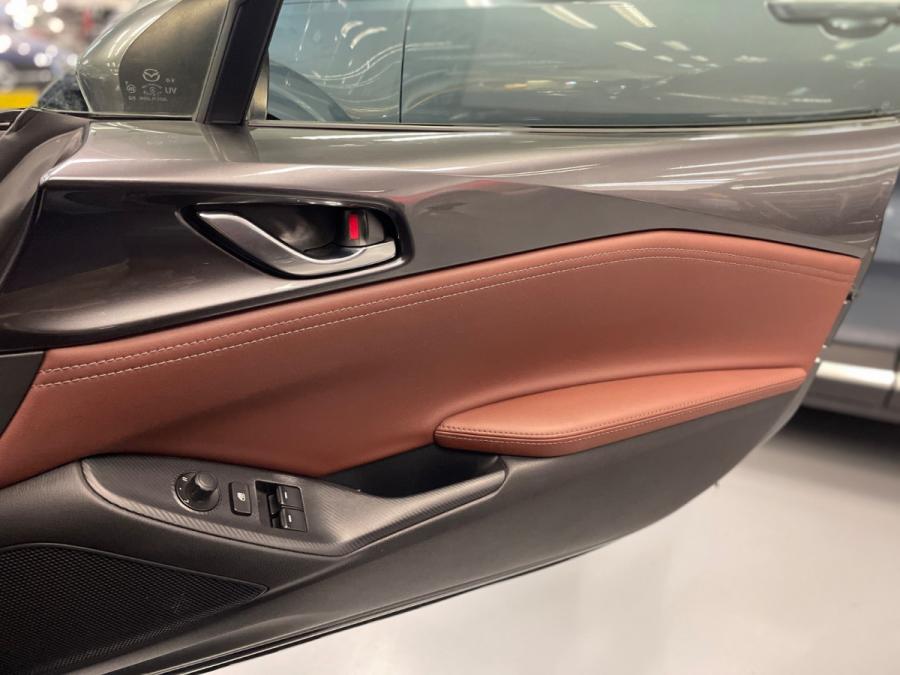 Mx5 Roadster (RF) - Image 7