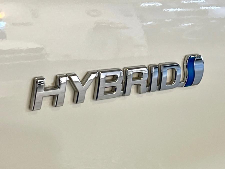 ALPHARD 2.4 HYBRID - Image 2