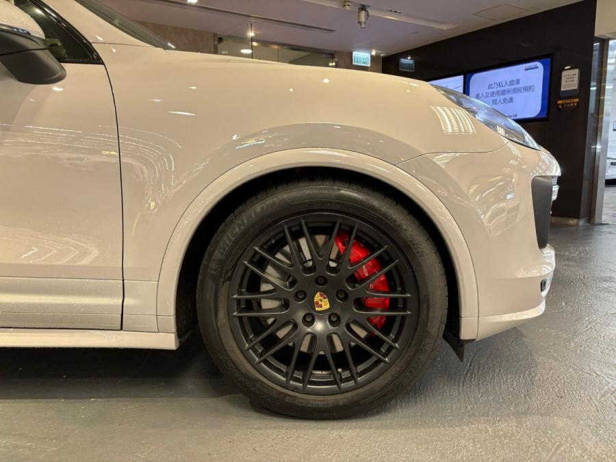 Cayenne GTS - Image 3