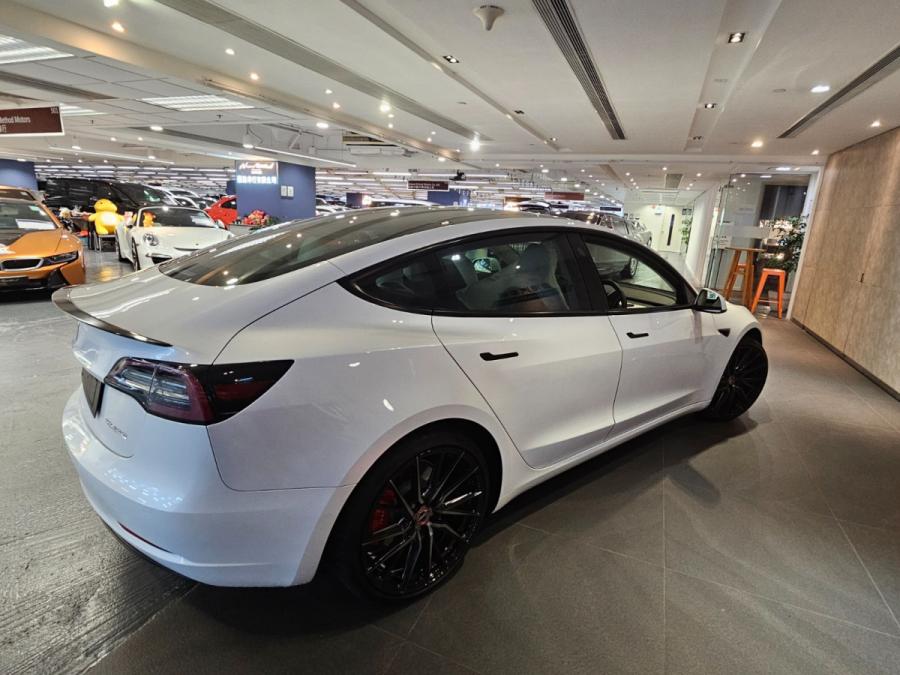 Model 3 Performance Dual Motor - Image 4