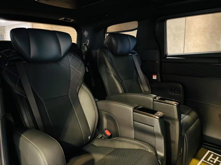 VELLFIRE 350 (2.4 TURBO) - Image 4