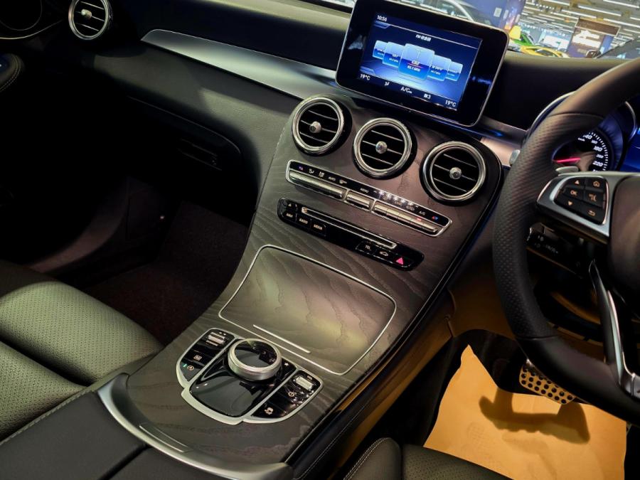 GLC250 COUPE AMG - Image 8