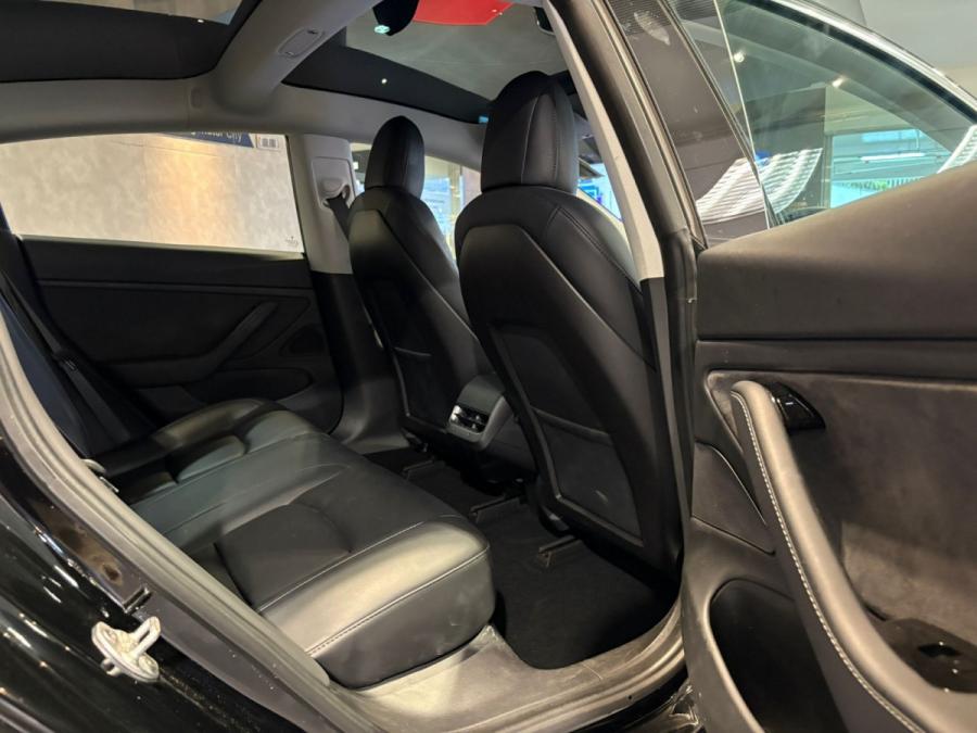 Model 3 SR Plus - Image 5