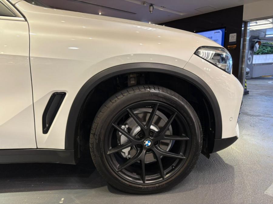 X5 xDrive40iA Xline - Image 3