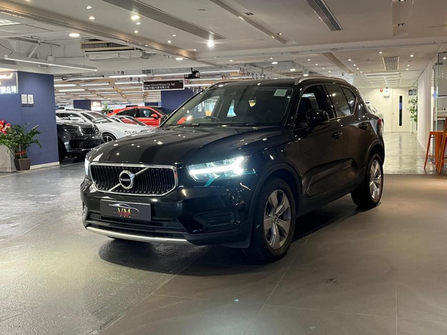 XC40 B4 Momentum - Image 4