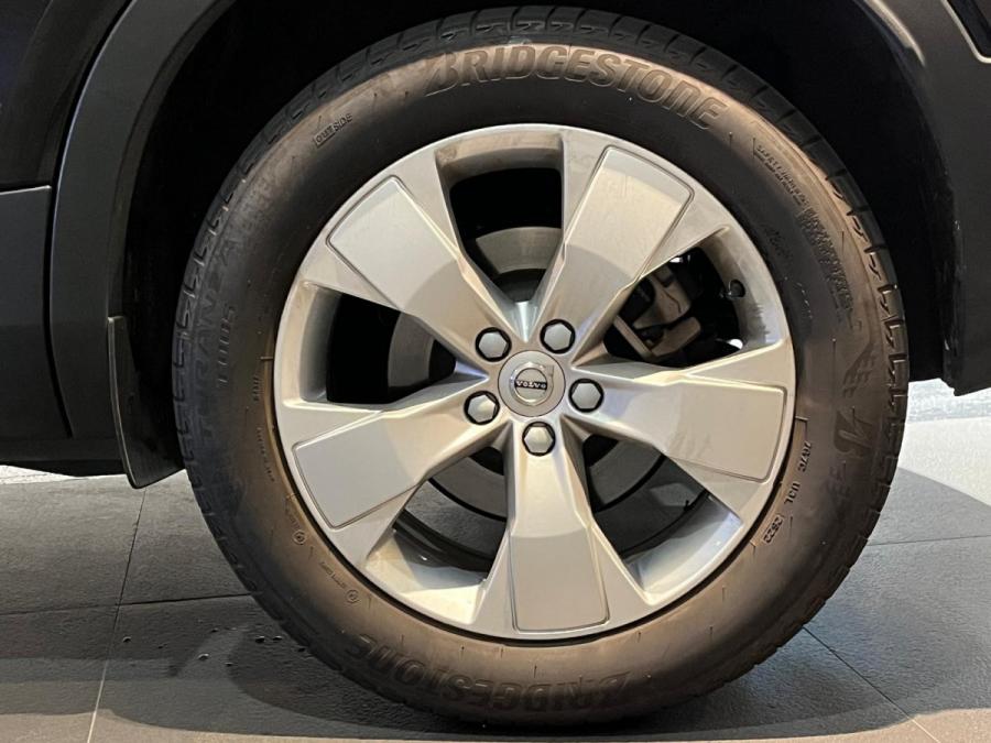 XC40 B4 Momentum - Image 11