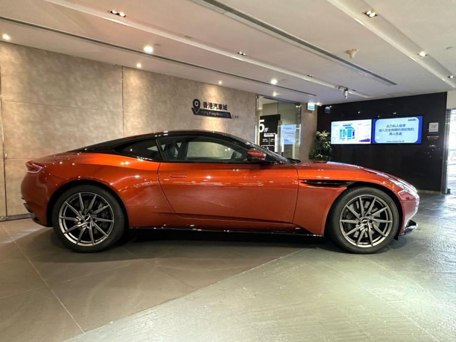 DB11 V12 - Image 2