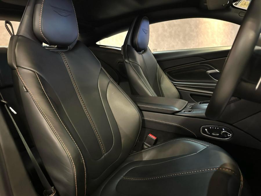 DB11 V12 - Image 12