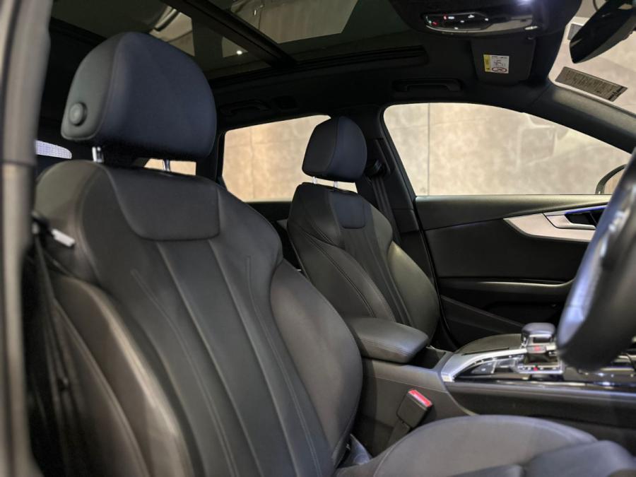 A4 AVANT 40 TFSI QUATTRO S LINE - Image 12