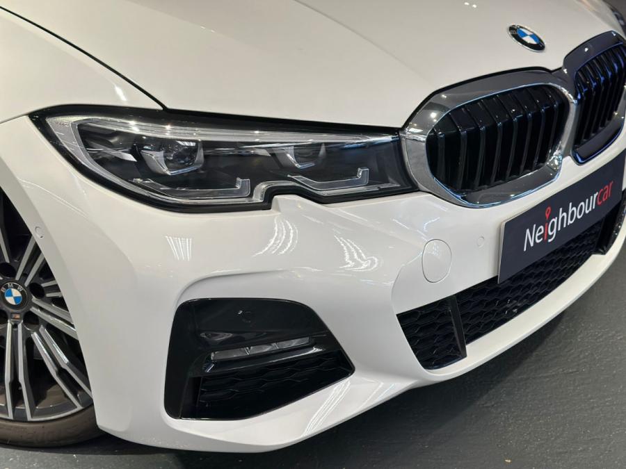320IA SALOON M SPORT EDITION - Image 5