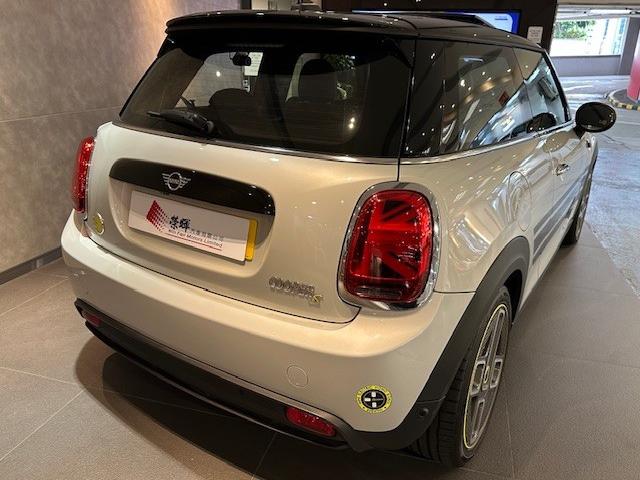 Cooper S Electric F56 - Image 2