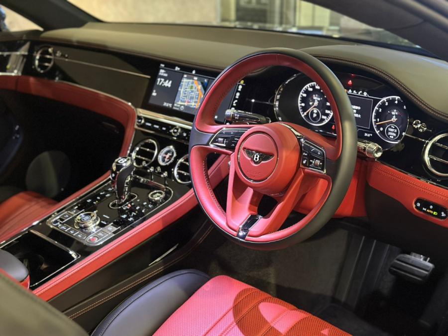 CONTINENTAL GT - Image 4