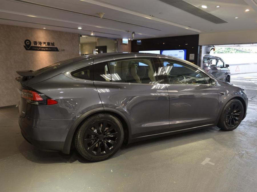 MODEL X 60D - Image 26