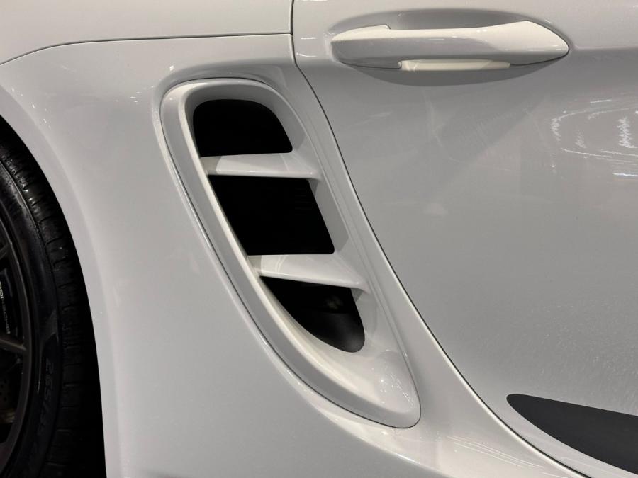 CAYMAN T - Image 17