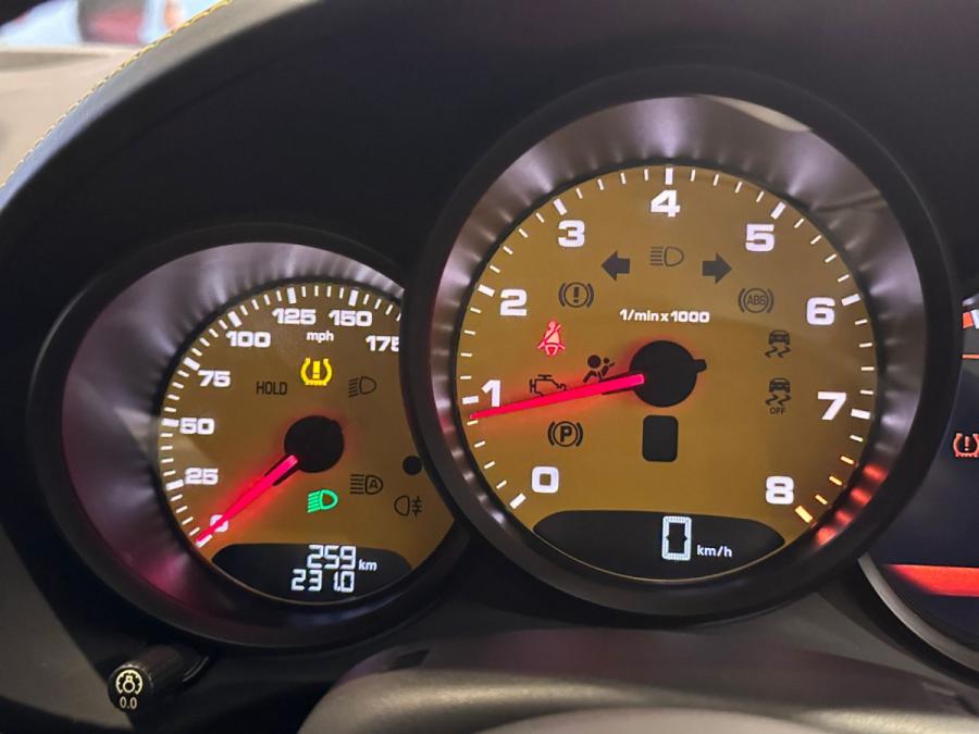 CAYMAN T - Image 12