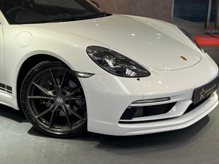 CAYMAN T - Image 15