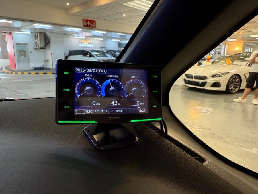 VOXY HYBRID ZS TRD - Image 7