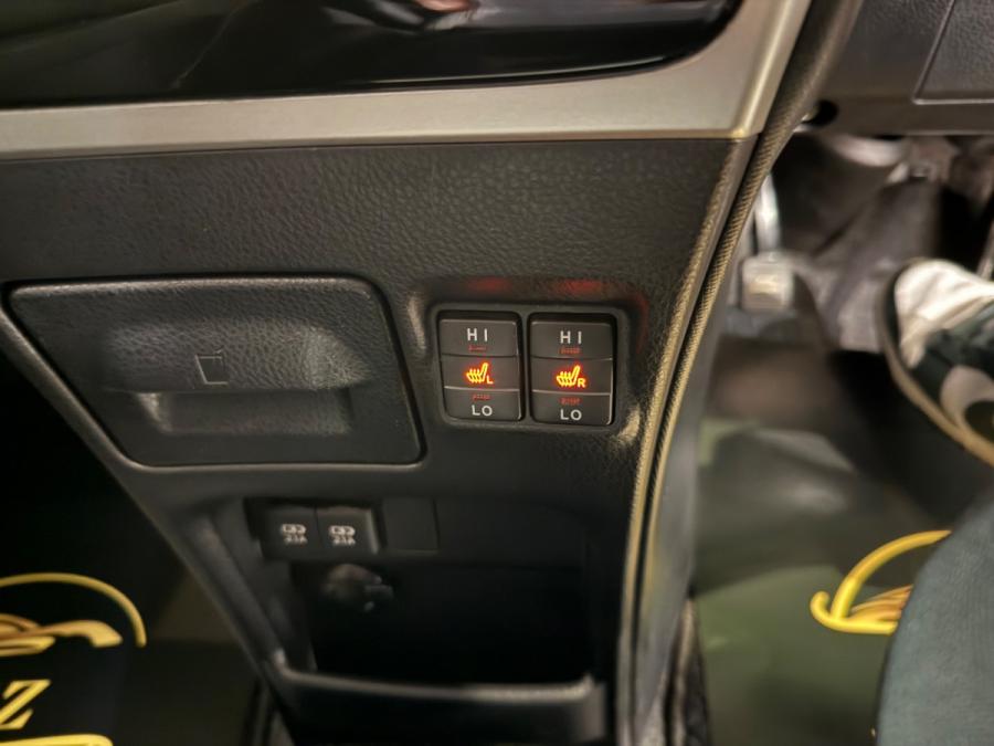 VOXY HYBRID ZS TRD - Image 9