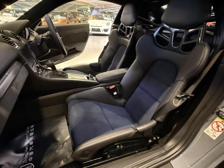 CAYMAN 718 GT4 RS - Image 7