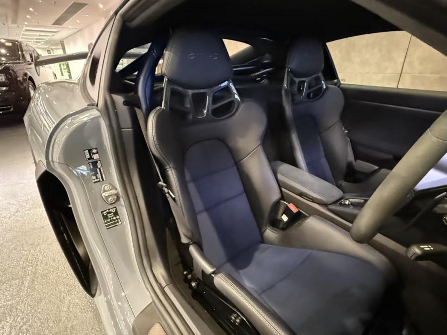 CAYMAN 718 GT4 RS - Image 8