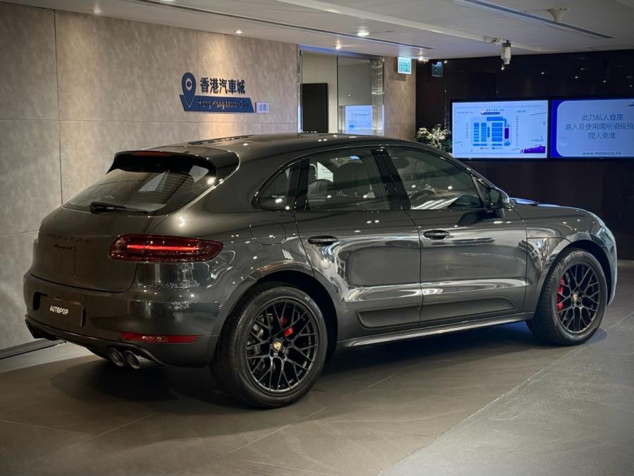 MACAN GTS - Image 6
