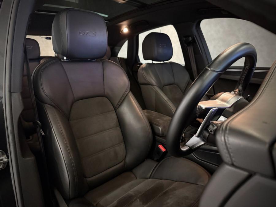 MACAN GTS - Image 7