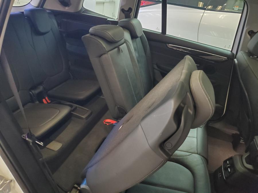 220i Gran Tourer Facelift - Image 10