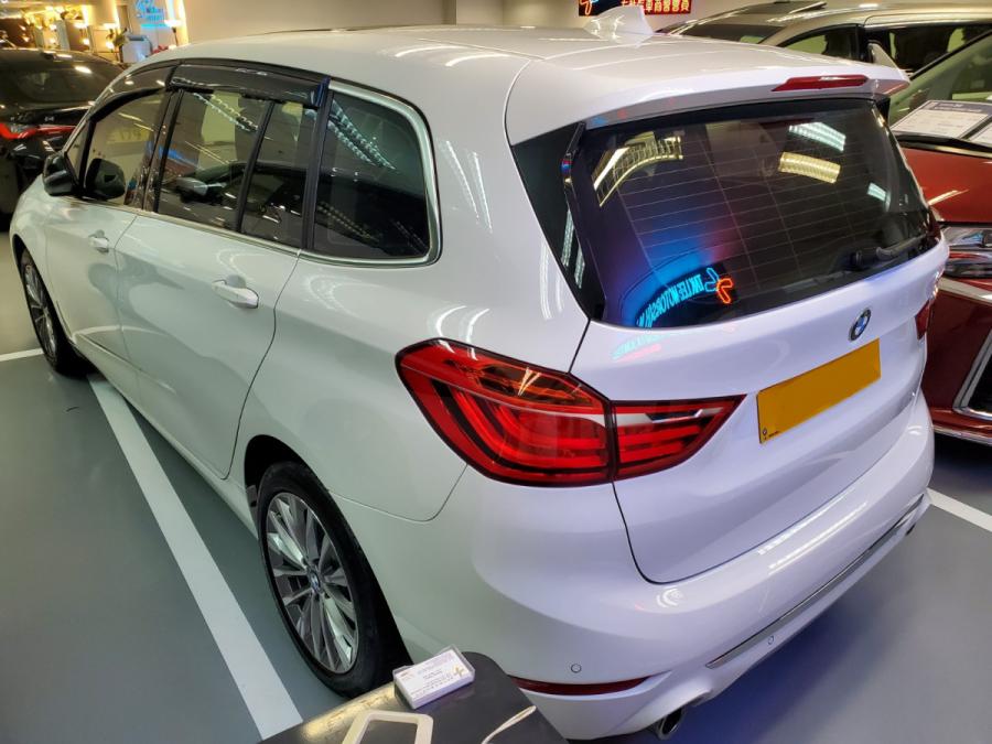220i Gran Tourer Facelift - Image 13