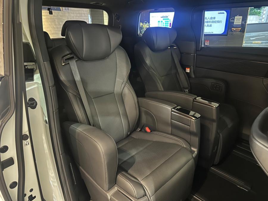 Alphard 2.5 Z - Image 4
