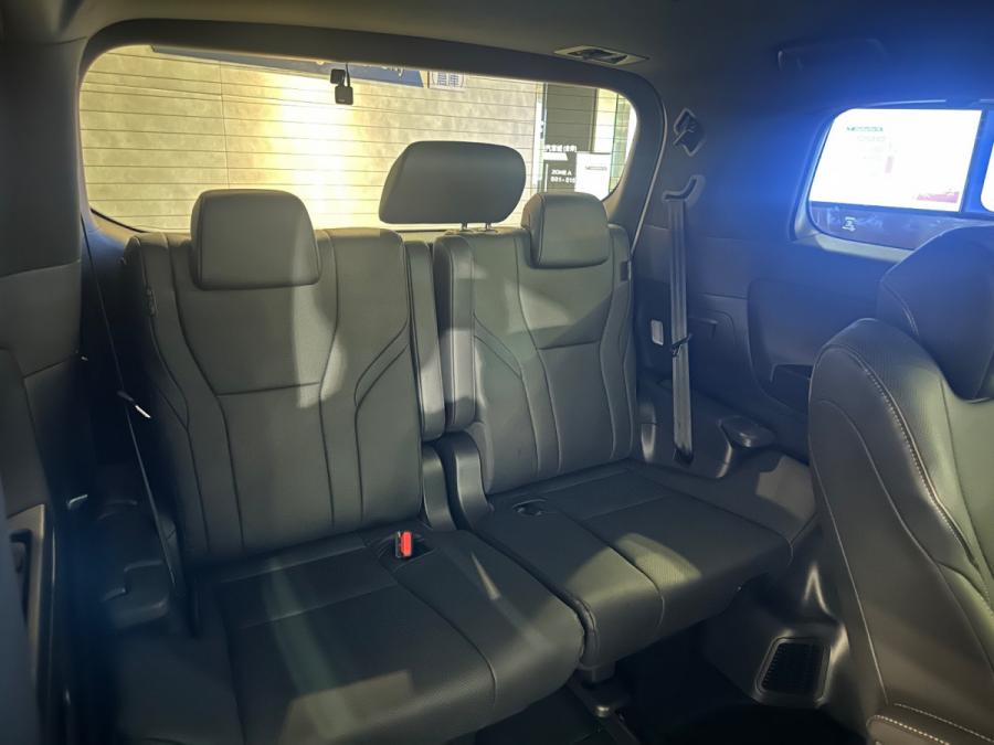 Alphard 2.5 Z - Image 5