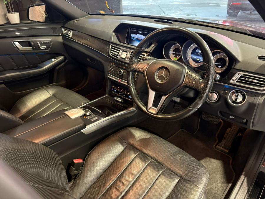 E200 Facelift Premium Edition - Image 3