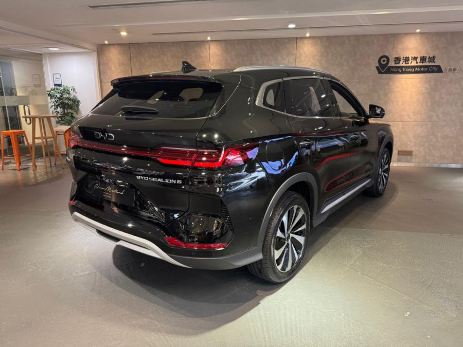 Seal U 1.5 DM-i AWD - Image 2