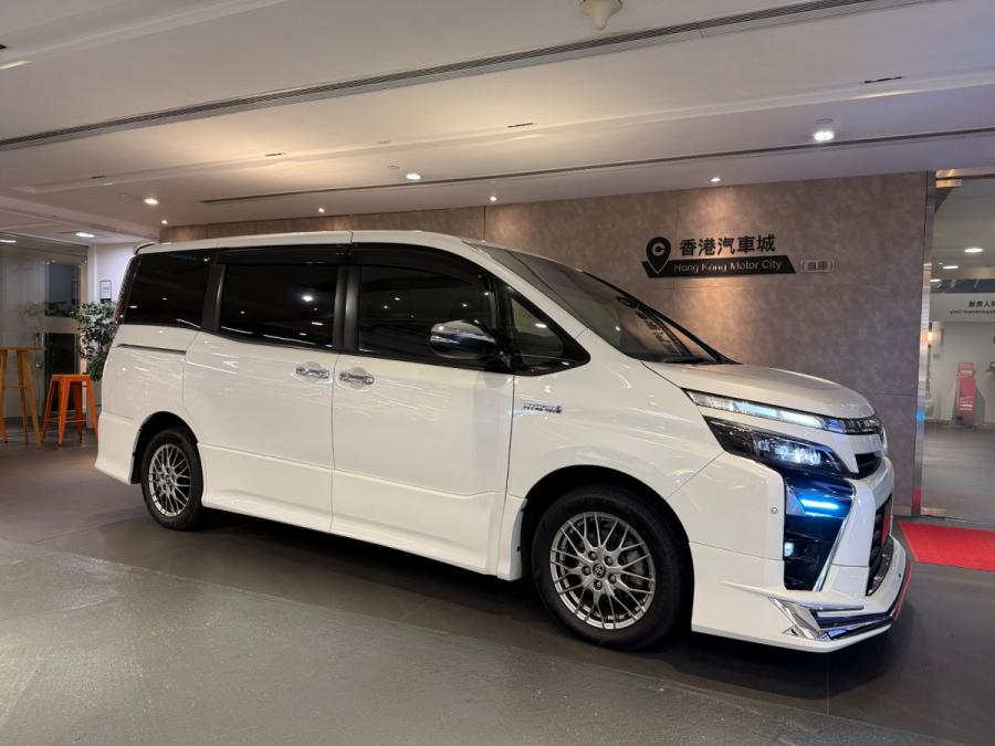 VOXY HYBRID ZS - Image 3