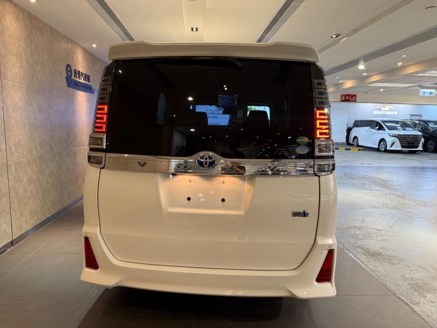 VOXY HYBRID ZS - Image 5