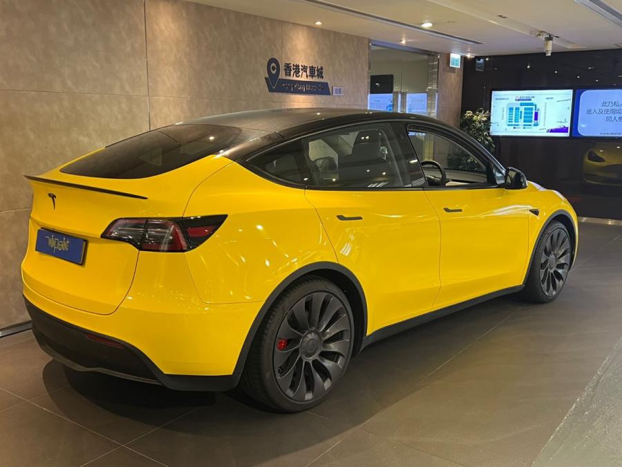 Model Y Performance - Image 7