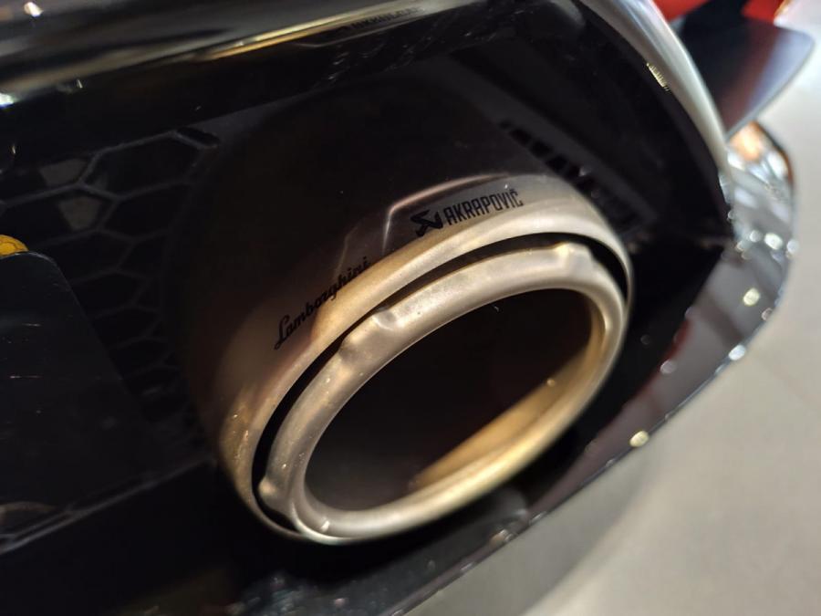 Huracan Evo - Image 3