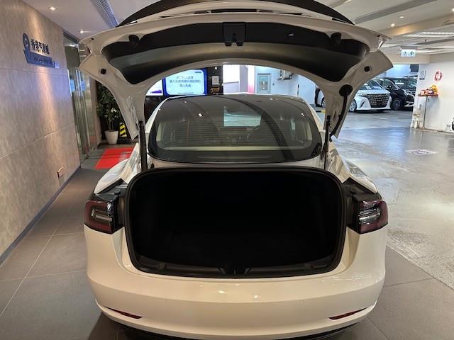 MODEL 3 PERFORMANCE 雙摩打 四輪驅動 - Image 14