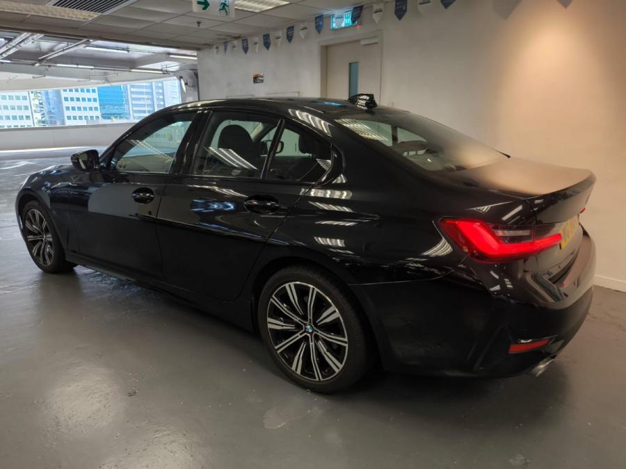 318i - Image 4