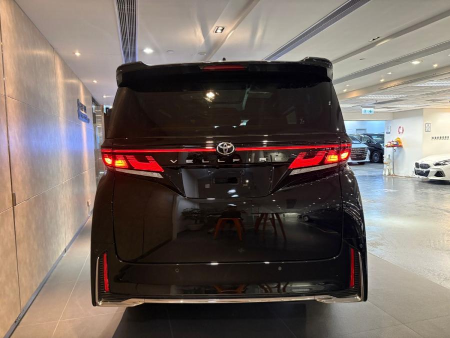 2025 Toyota Vellfire 2.4 Turbo Z premier - Image 6