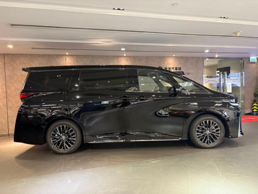2025 Toyota Vellfire 2.4 Turbo Z premier - Image 4