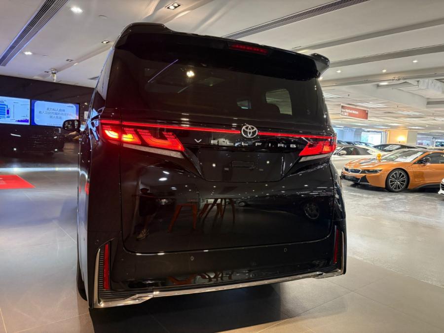 2025 Toyota Vellfire 2.4 Turbo Z premier - Image 7