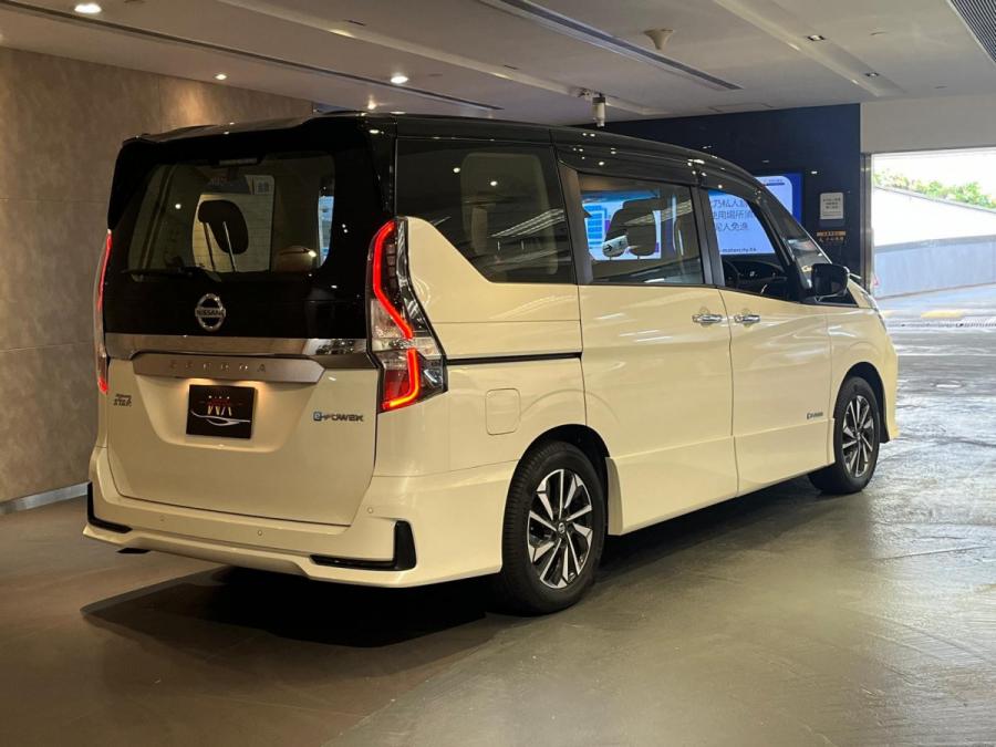 Serena E-Power Highway Star VIP - Image 2