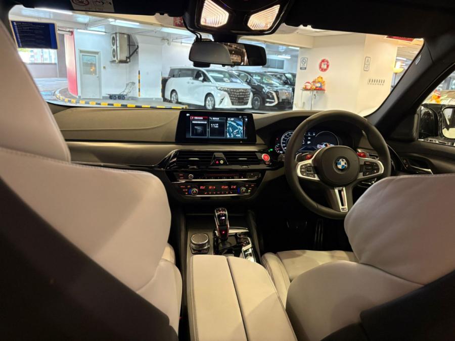M5 Saloon - Image 7