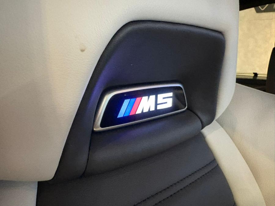 M5 Saloon - Image 5