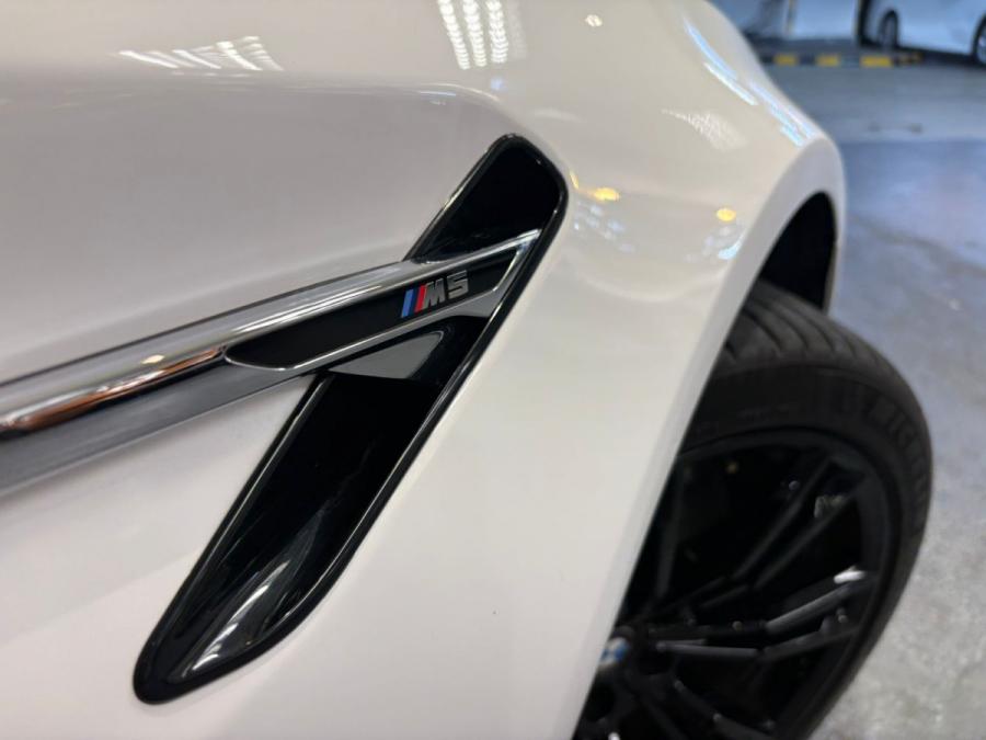M5 Saloon - Image 3